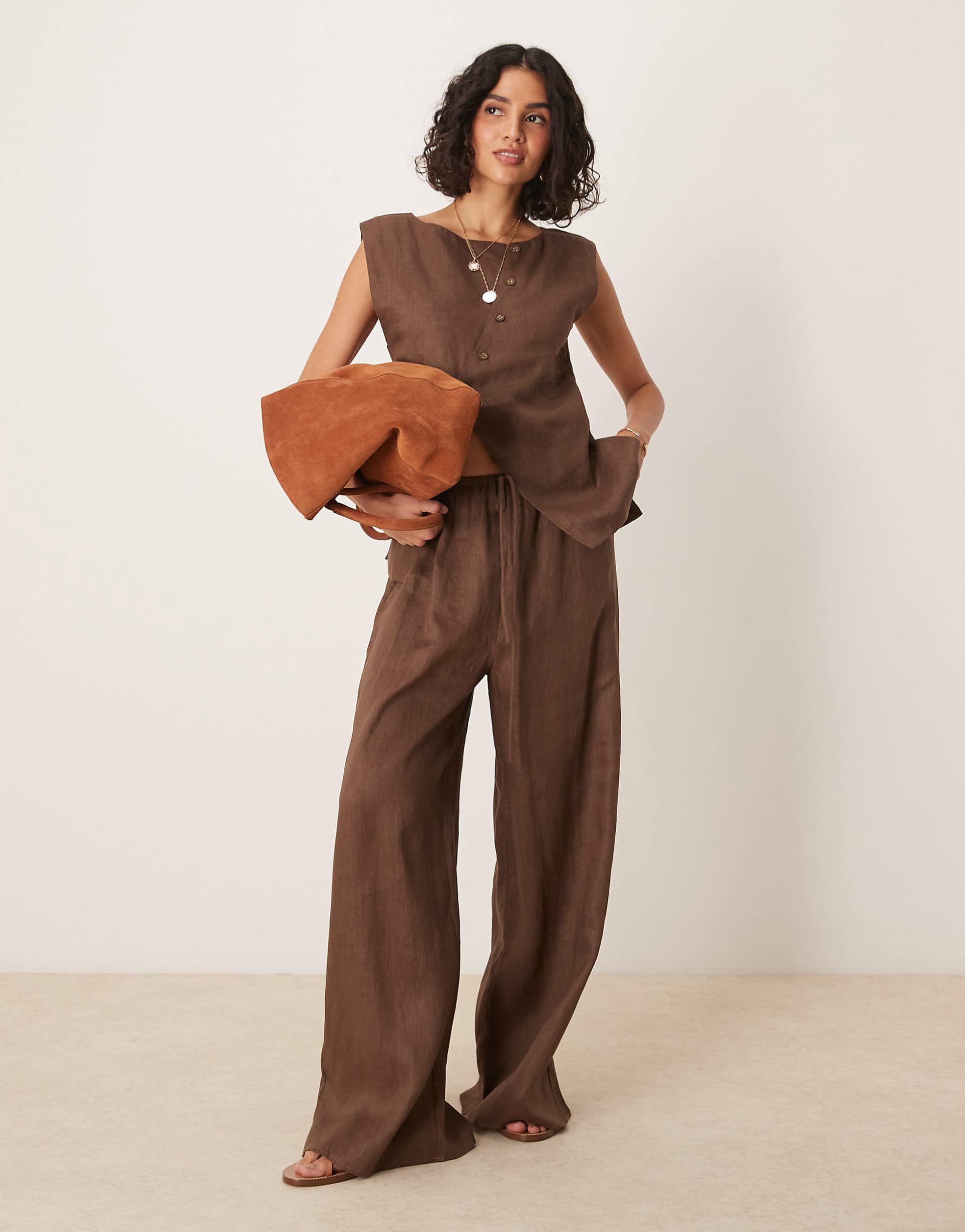 vrg grl raya linen pants in chocolate - part of a set