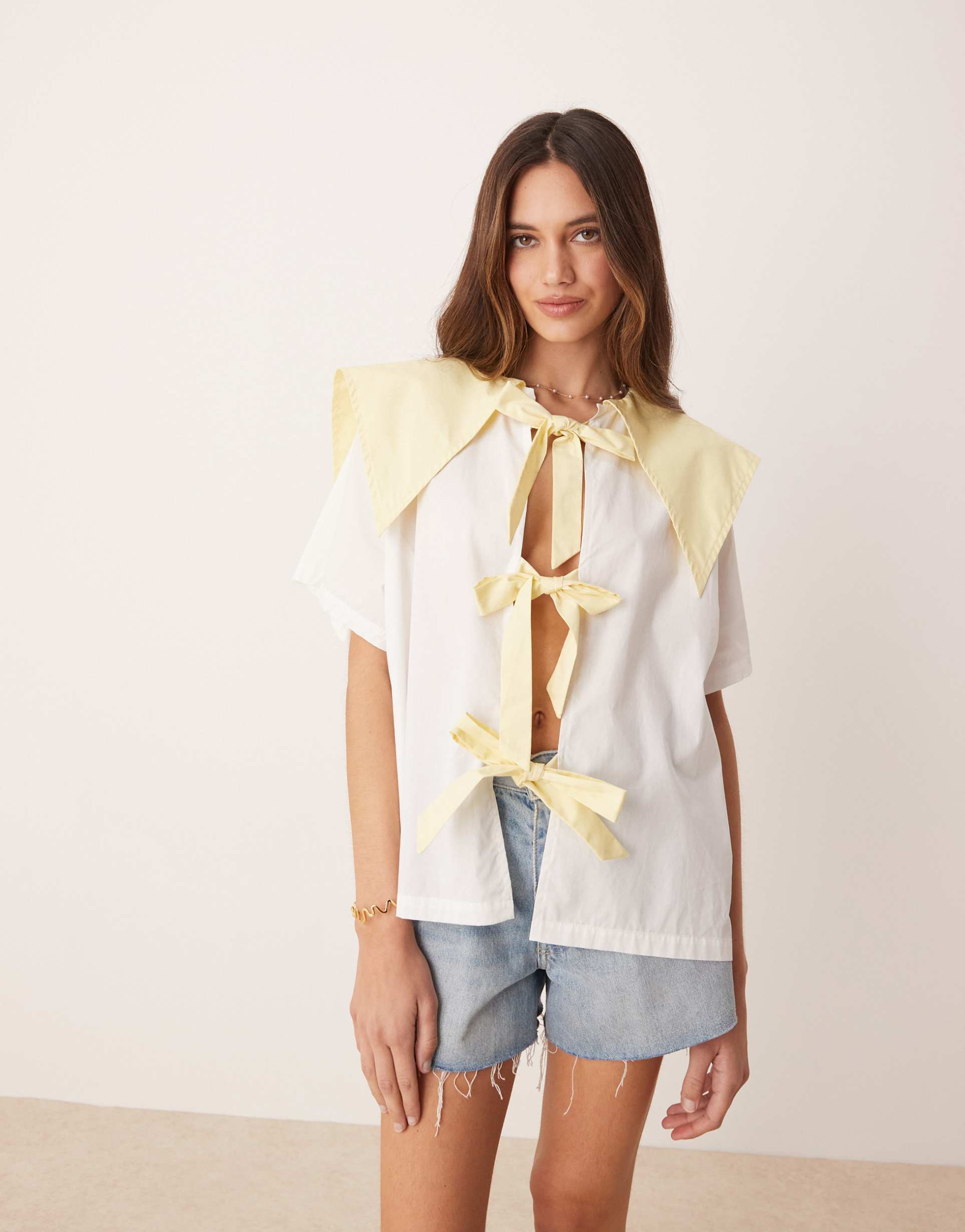 vrg grl romy tie-detail smock blouse in white and lemon