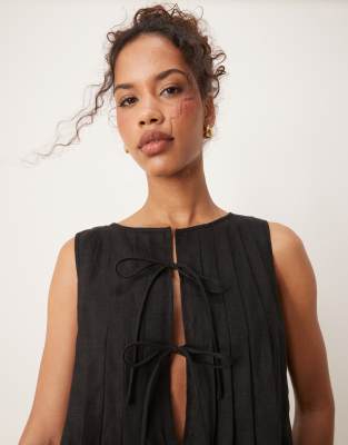 Vrg Grl Valeria Tie Front Linen Mini Dress In Black