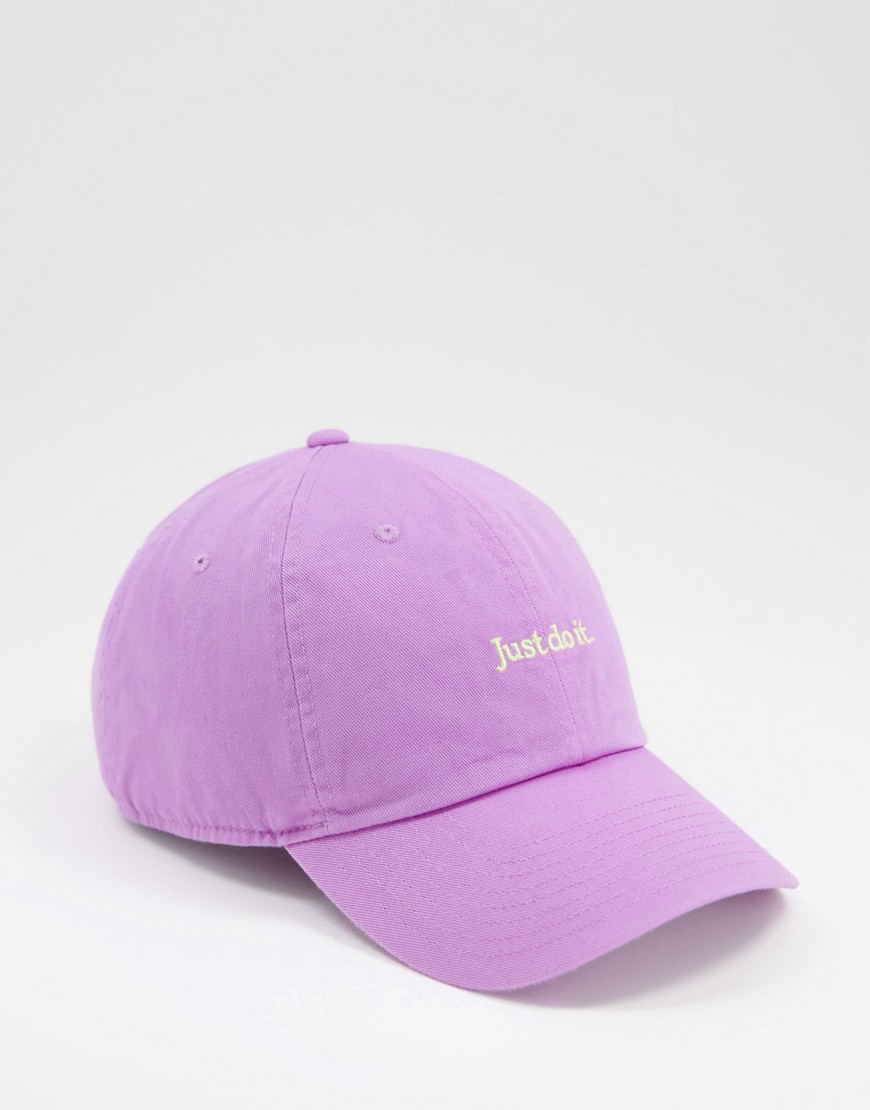 фото Выбеленная хлопковая кепка сиреневого цвета с вышитым логотипом nike just do it-фиолетовый цвет