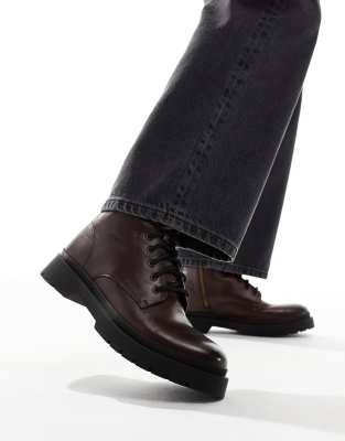 Callum Lace boot in brown leather