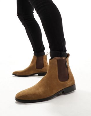   City Chelsea Boots In Tan Suede