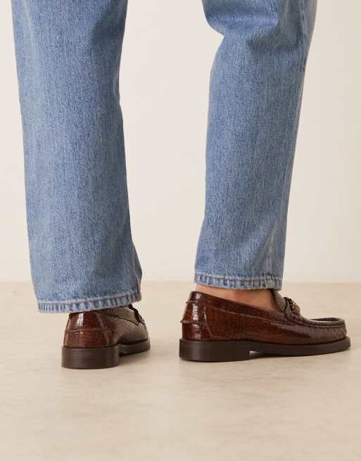 Walk London Dalston chain loafer in tan embossed leather, 3 of 4