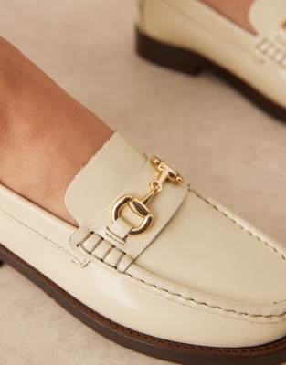 Walk London Dalston Trim Loafers In White