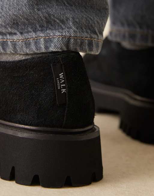 Walk London Hopper apron shoes in black suede, 2 of 4