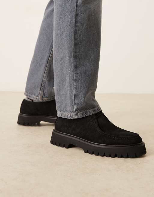 Walk London Hopper apron shoes in black suede, 3 of 4