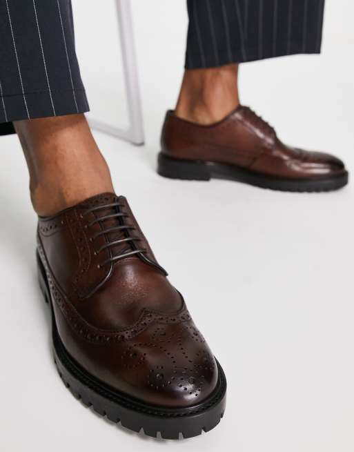 Walk London – James – Bruna, grova brogueskor i läder 