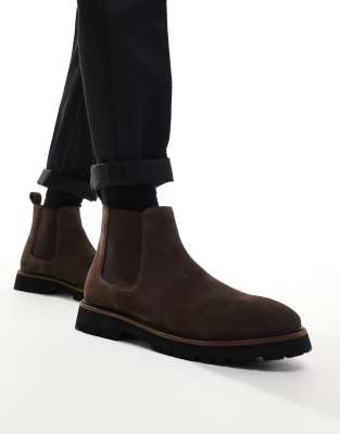 Mayfair Chelsea boots in brown suede