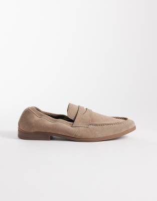  Naples rouched loafer in stone suede