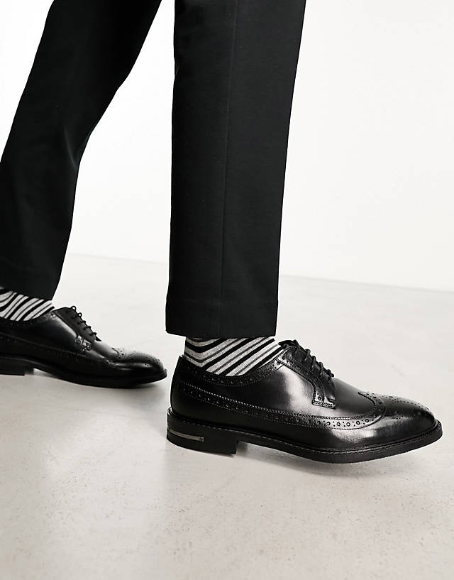 WALK LONDON - oliver brogues in black leather
