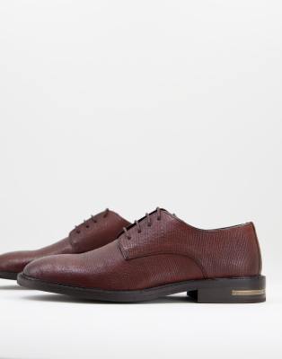 Walk London Oliver derby shoes in brown etched leather - ASOS Price Checker