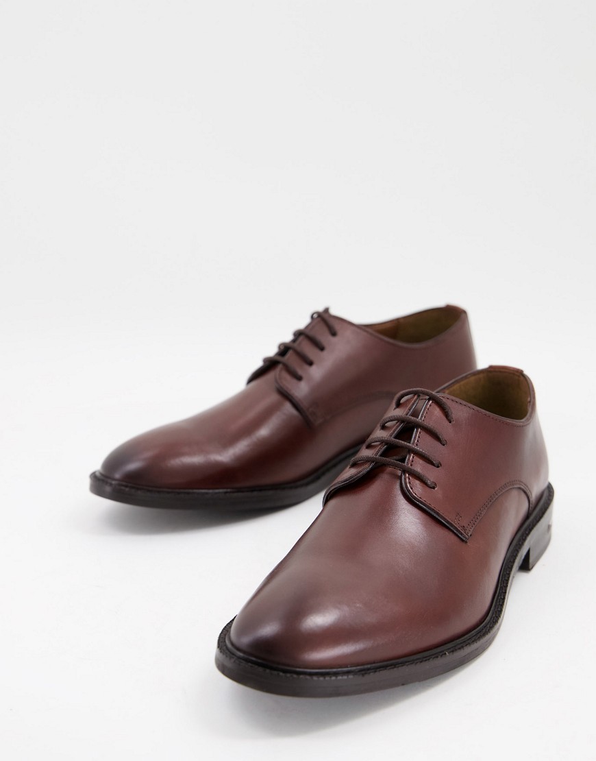 Walk London Oliver derby shoes in tan leather with metal heel detail-Brown