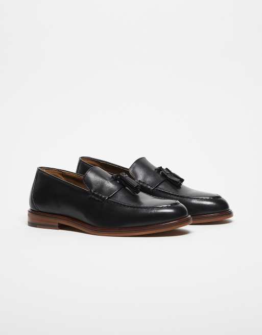 Walk London Putney tassel loafer in black leather natural sole, 4 of 5