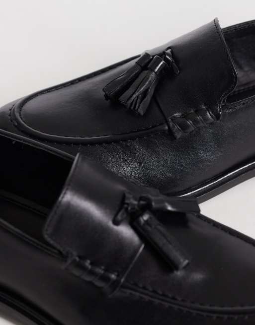Walk London Putney tassel loafers in black leather, 3 of 4