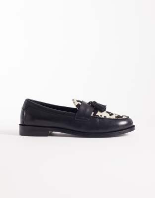  Rhea tassel loafer in cow print