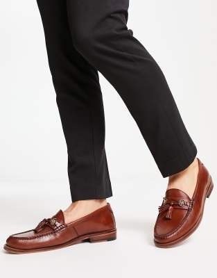 Walk London Riva tassel loafers in tan leather-Brown