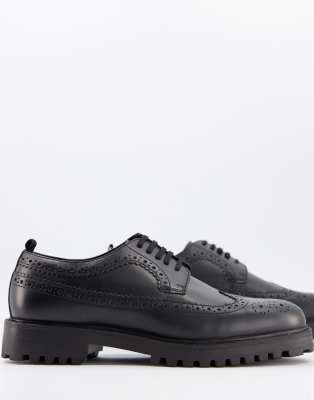 Walk London sean brogues in hi-shine black