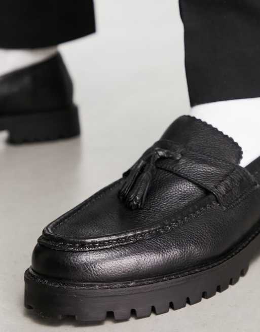 Walk London Sean chunky tassel loafers in black milled leather , 3 of 4