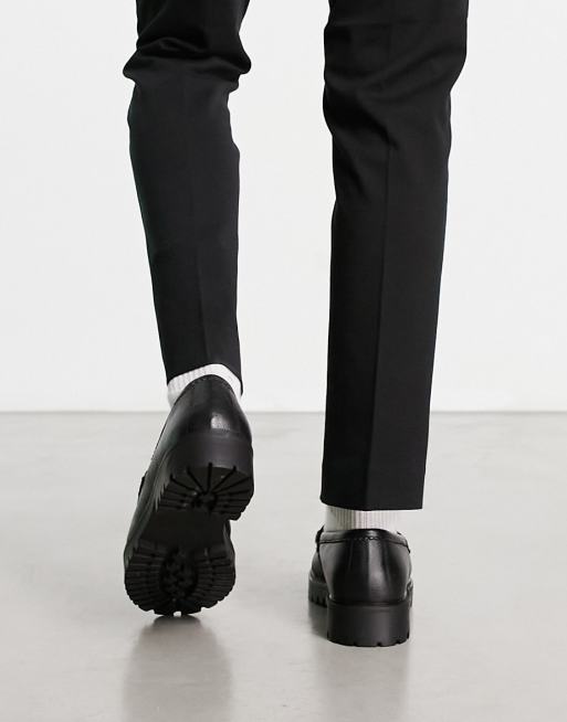 Walk London Sean chunky tassel loafers in black milled leather , 4 of 4