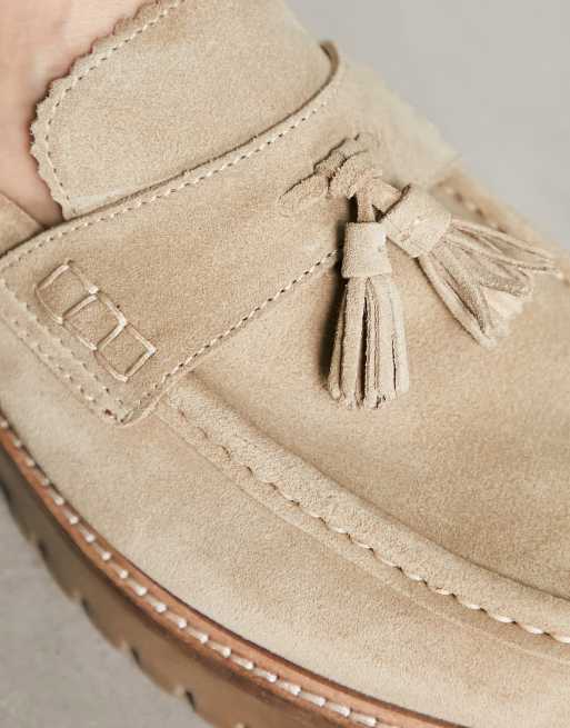 Walk London Sean tassel chunky loafers in beige suede, 3 of 4