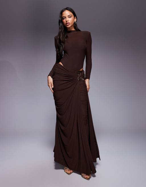 Wander Doll - Co-ord set met bodysuit van drielaags mesh met schoudervullingen, hoge hals en lange mouwen en maxi-rok in espresso, 2 van 3