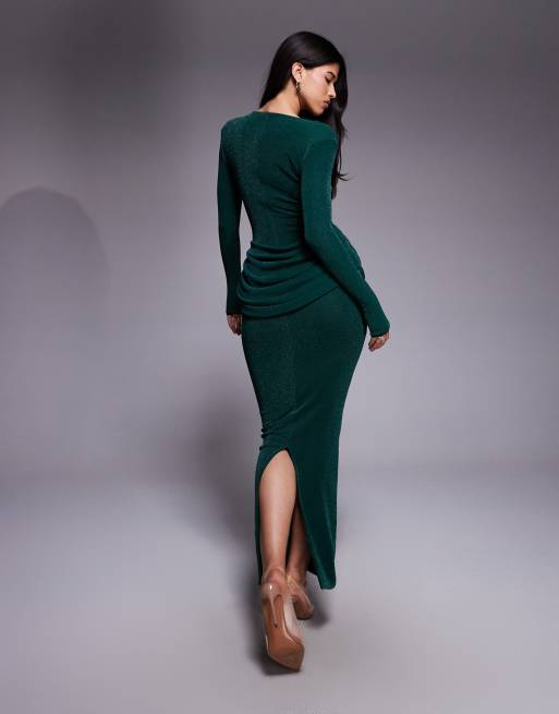 Wander Doll – Eman – Smaragdgrön, glittrig bodycon-klänning i maxilängd med långa ärmar, rak ringning och draperad midja, 4 av 4
