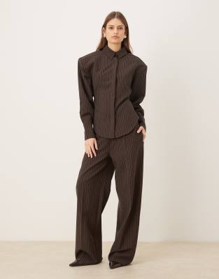 Wanderdoll - Blythe - Elegante Hose in Braun mit Nadelstreifen und weitem Bein, Kombiteil-Grau