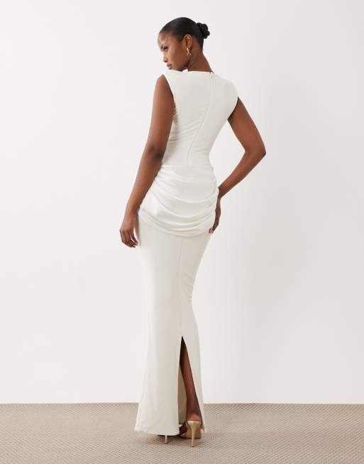 Wanderdoll - Eman - Robe longue moulante sans manches en satin drapé à la taille avec encolure bateau - Blanc, 4 de 4