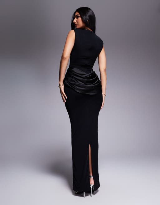Wanderdoll - Eman - Robe longue moulante sans manches en satin drapé à la taille avec encolure bateau - Noir, 3 de 4