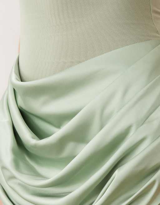 Wanderdoll - Eman - Robe sans manches longue et moulante en satin avec encolure bateau et taille drapée - Vert sauge, 3 de 4