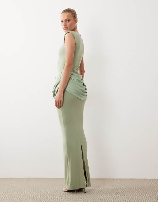 Wanderdoll - Eman - Robe sans manches longue et moulante en satin avec encolure bateau et taille drapée - Vert sauge, 4 de 4