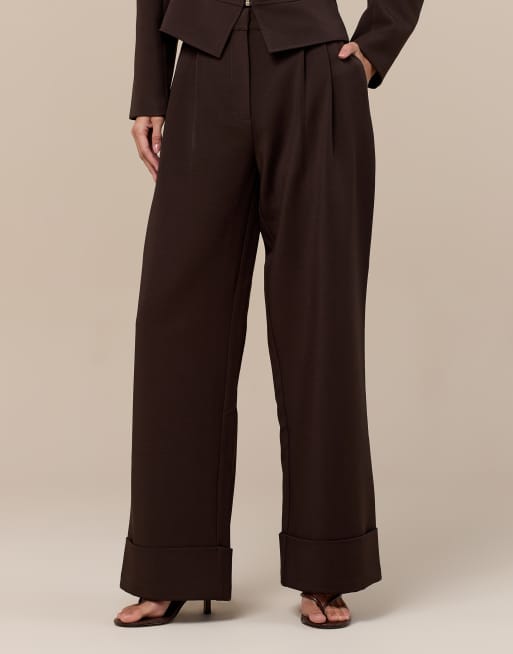 Wanderdoll exclusive Gabriella turned up tailored wide leg pants co-ord in chocolate, 2 of 4