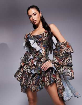 Эксклюзивный комбинезон Wanderdoll с оборками и животным принтом 19490₽