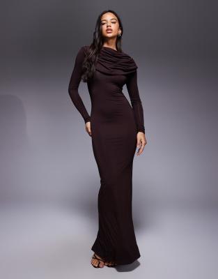 Wanderdoll - Grace - Langärmliges Maxikleid in Espresso mit doppellagigem, drapiertem Cape-Detail-Brown