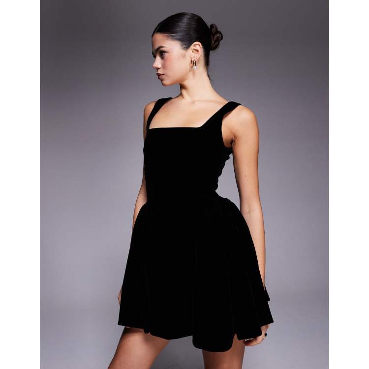 209503691-1-black?$n_750w$&wid