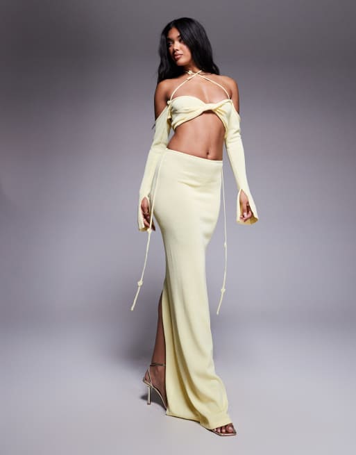 Wanderdoll - Ophelia - Coordinato in maglia color limone con crop top allacciato al collo e incrociato sul davanti e gonna lunga