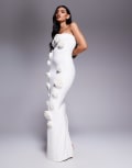 [Wanderdoll] Wanderdoll Palma slinky bandeau corsage detail fishtail maxi dress in cream-White M Vanilla