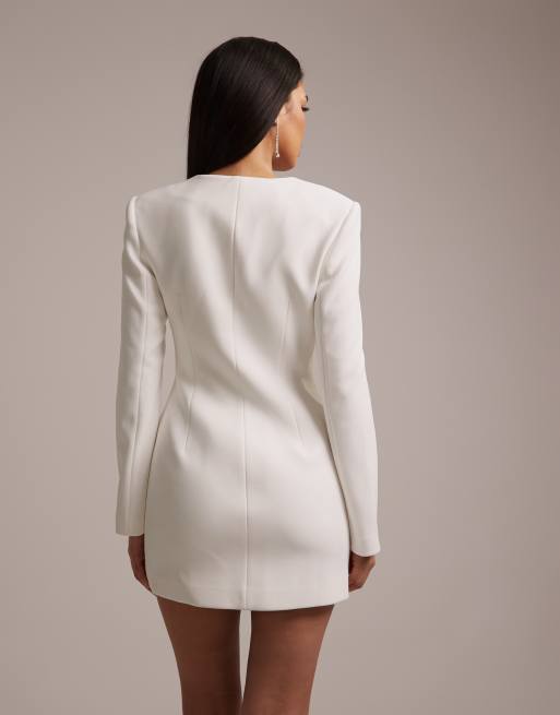 Wanderdoll - Pippa - Vestito corto sartoriale da sposa bianco con bottoni e spalline imbottite, 4 di 5