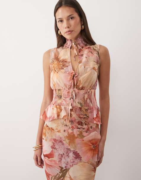 Wanderdoll - Primrose - Top d'ensemble sans manches en mousseline froncée avec liens - Rose fleuri - view 1