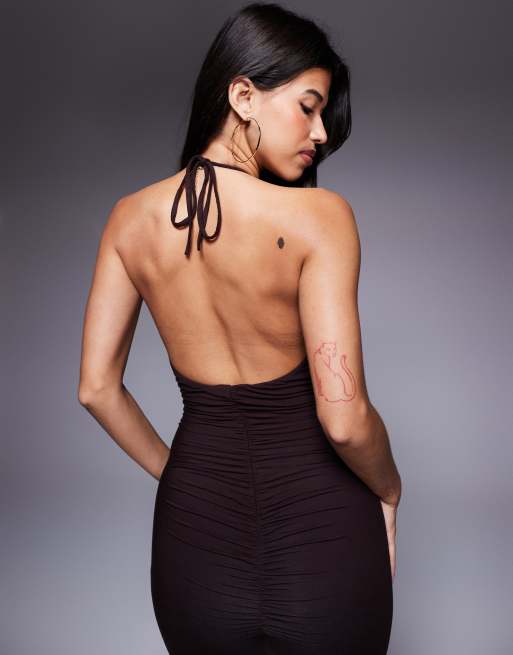 Wanderdoll sculpting second skin halterneck plunge ruched front split sleeveless maxi dress in chocolate, 4 of 4
