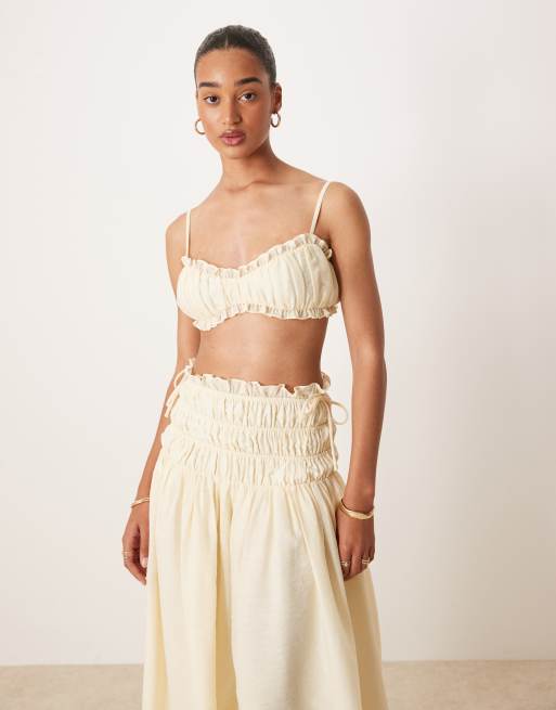Wanderdoll – Soulie – Beige bralette-topp i linneliknande tyg med rysch och knytband baktill, del av set