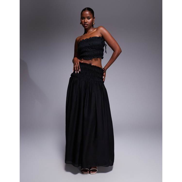 208147463-1-black?$n_750w$&wid