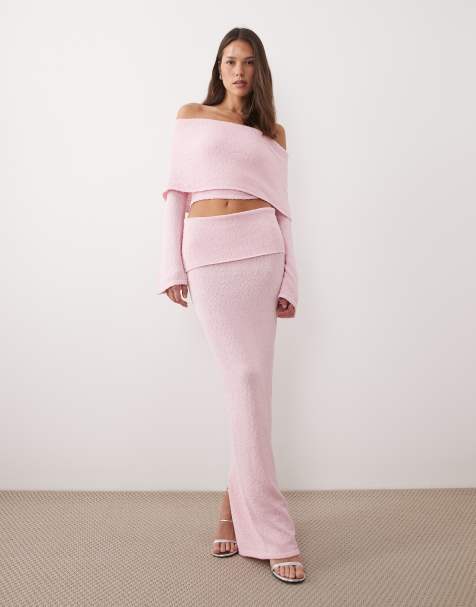 Wanderdoll - Yasmin - Coordinato in maglia bouclé rosa confetto con gonna e top con scollo Bardot con risvolto - view 1