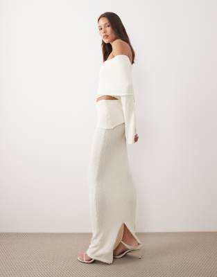 Yasmin - Maxirock aus Bouclé-Strick in Creme mit dramatischem Umschlag, Kombiteil-Weiß Weiß S