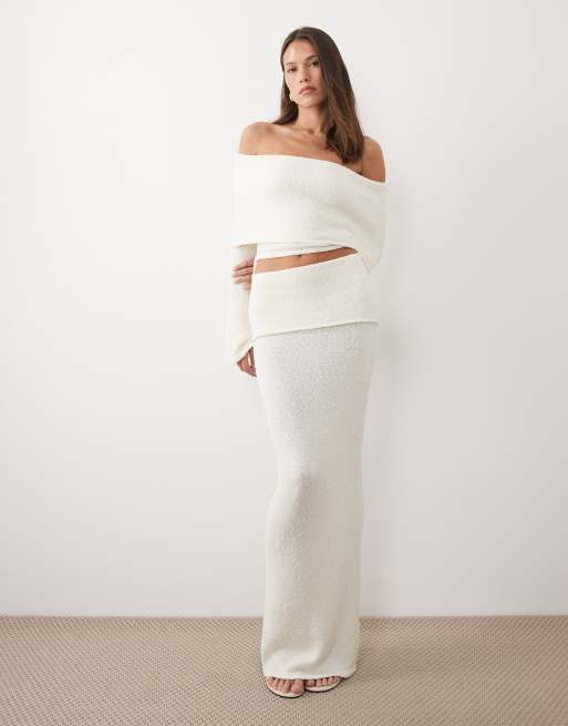 Wanderdoll - Yasmin - Top d'ensemble en maille bouclée à encolure Bardot, manches évasées et rabat oversize - Crème, 2 de 4