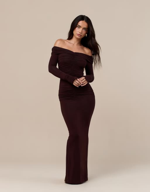 Wanderoll Tandie sculpted  bardot ruched detail maxi dress in chocolate, 3 of 4