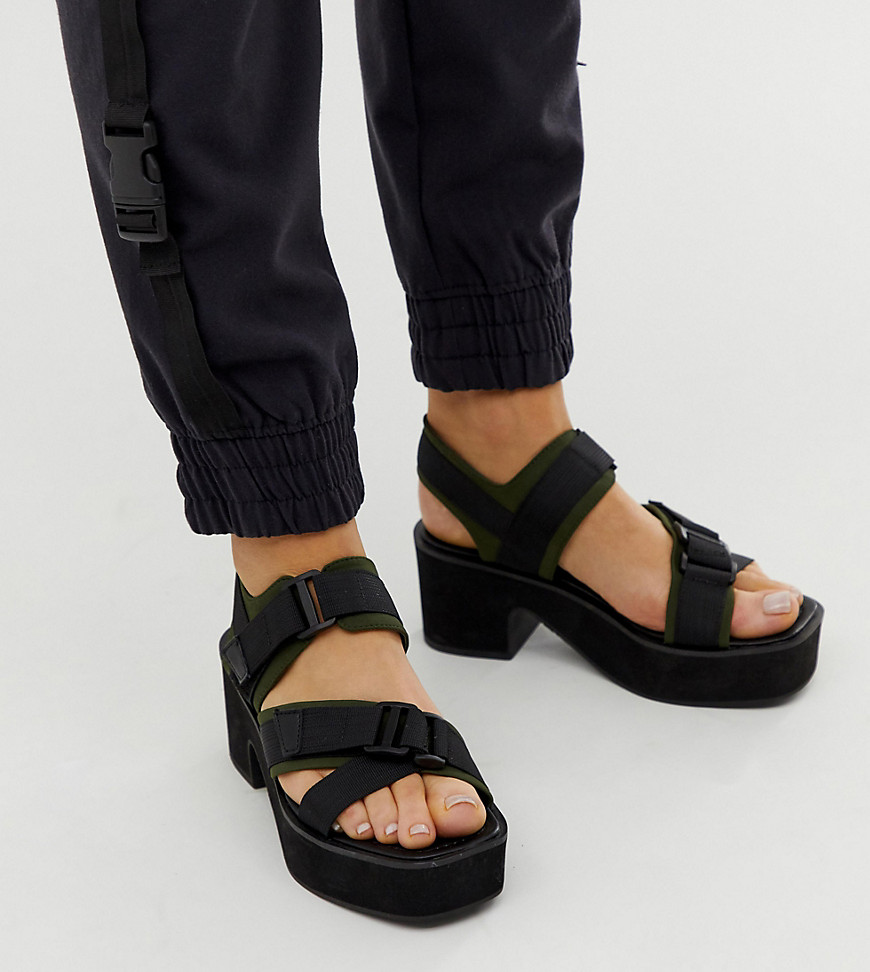 Ward chunky mellemhøje sandaler med stropper i khaki og sort fra ASOS DESIGN Wide Fit