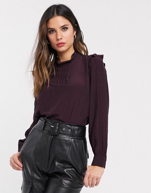 Warehouse blouse with frills in berry