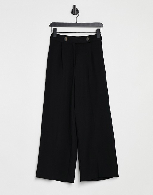 Warehouse button tab wide crop trousers in black