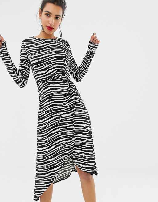 Warehouse shop zebra dress